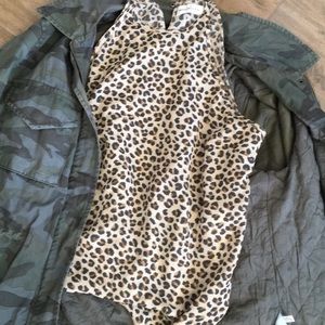 Abercrombie L halter neck tank